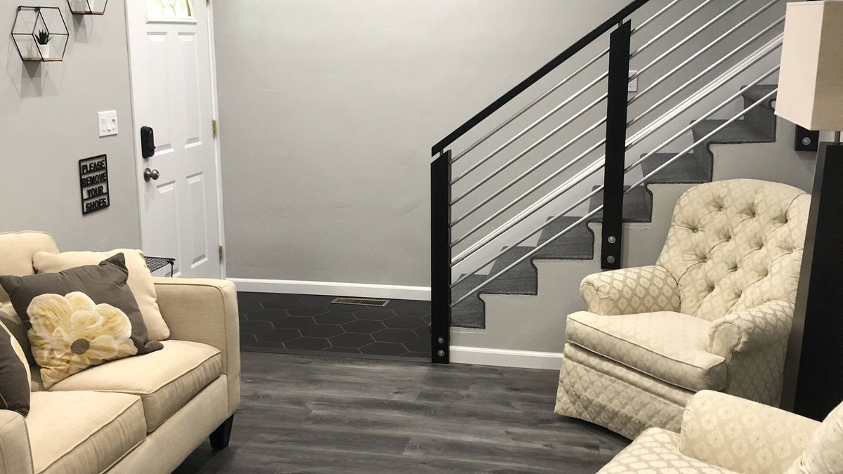Green Bay House | The Quincy Property (3.4 Mi to Lambeau and Resch)