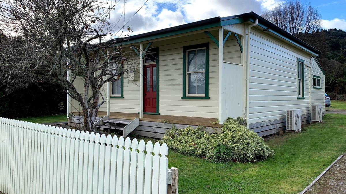 Ohakune House | The Railway Sleeper - your home away from home