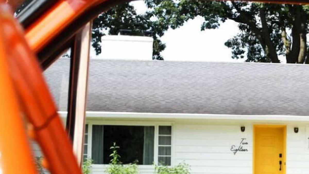 Ashland House | The Rambler: Unique Mid Mod Stay w/Nature View