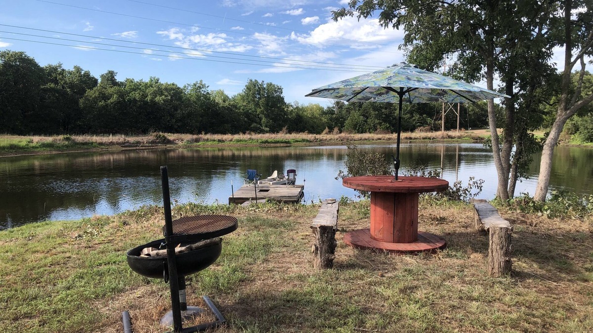 Payne County House | The Ranch House and Outdoor Grill outside of Stillwater