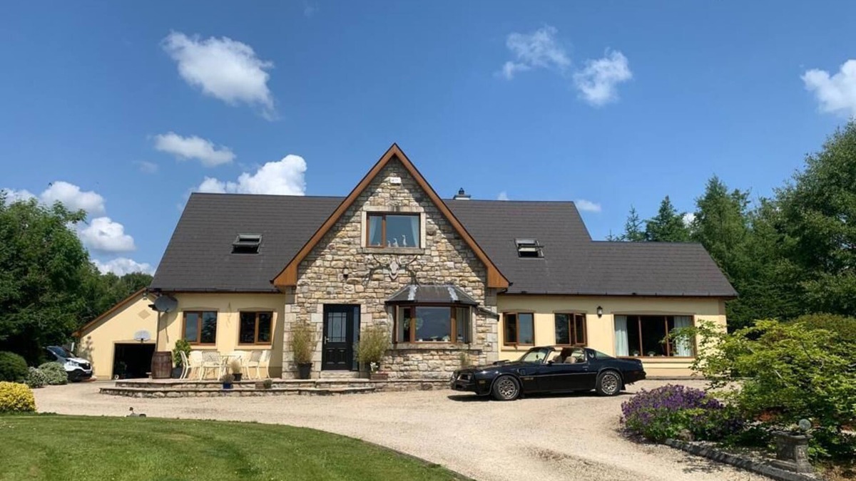 Carrick-on-Shannon House | The Ranch! nnFabulous house within walking distance from Keshcarrigan village.