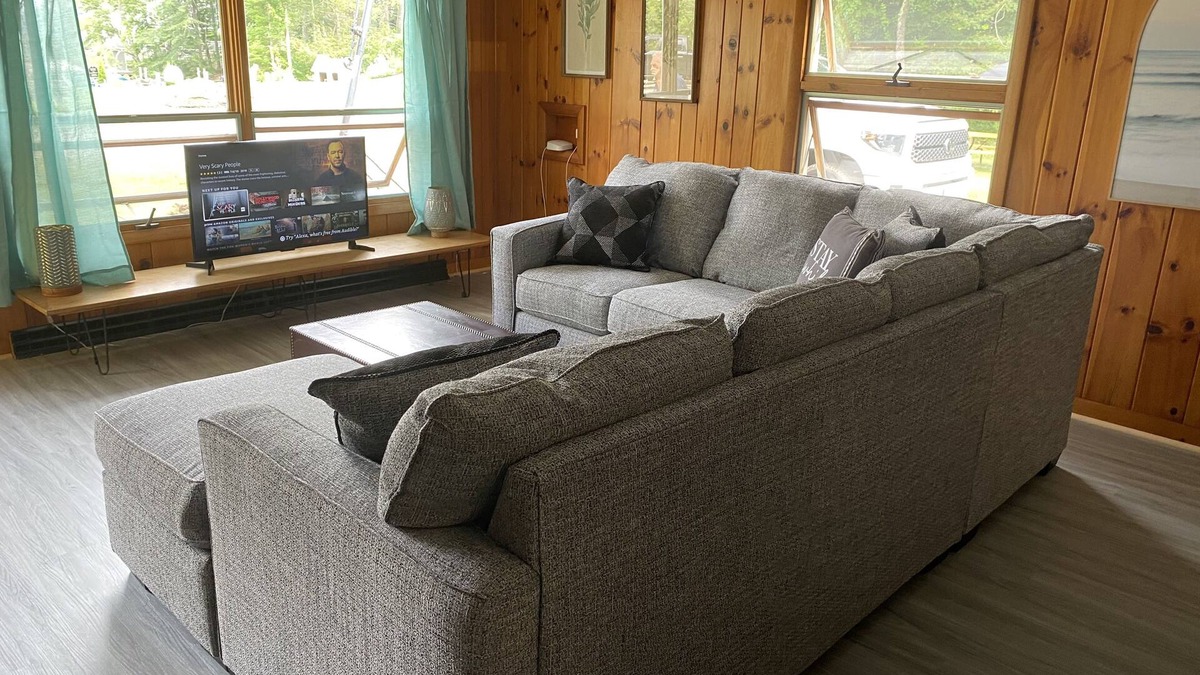 West Alton House | The Ranch on Lake Winni