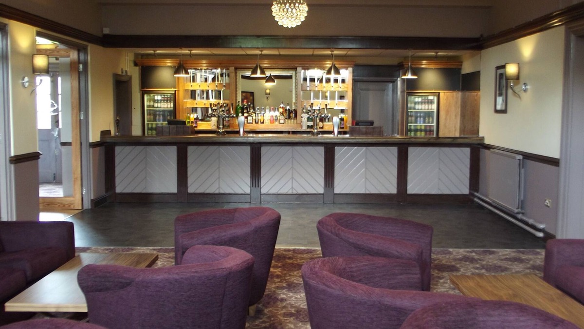 Corby Hotel | The Raven Hotel - Inn