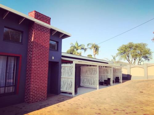 Waverley House | The Red Chimney