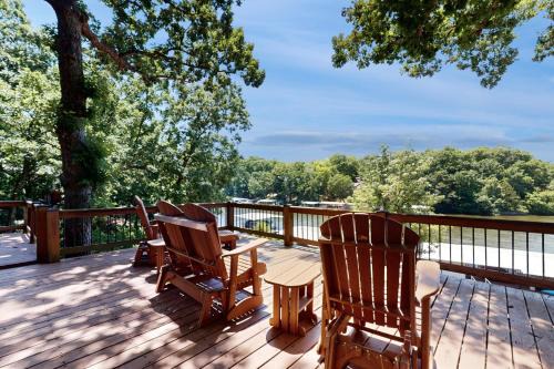 Linn Creek House | The Red Heron