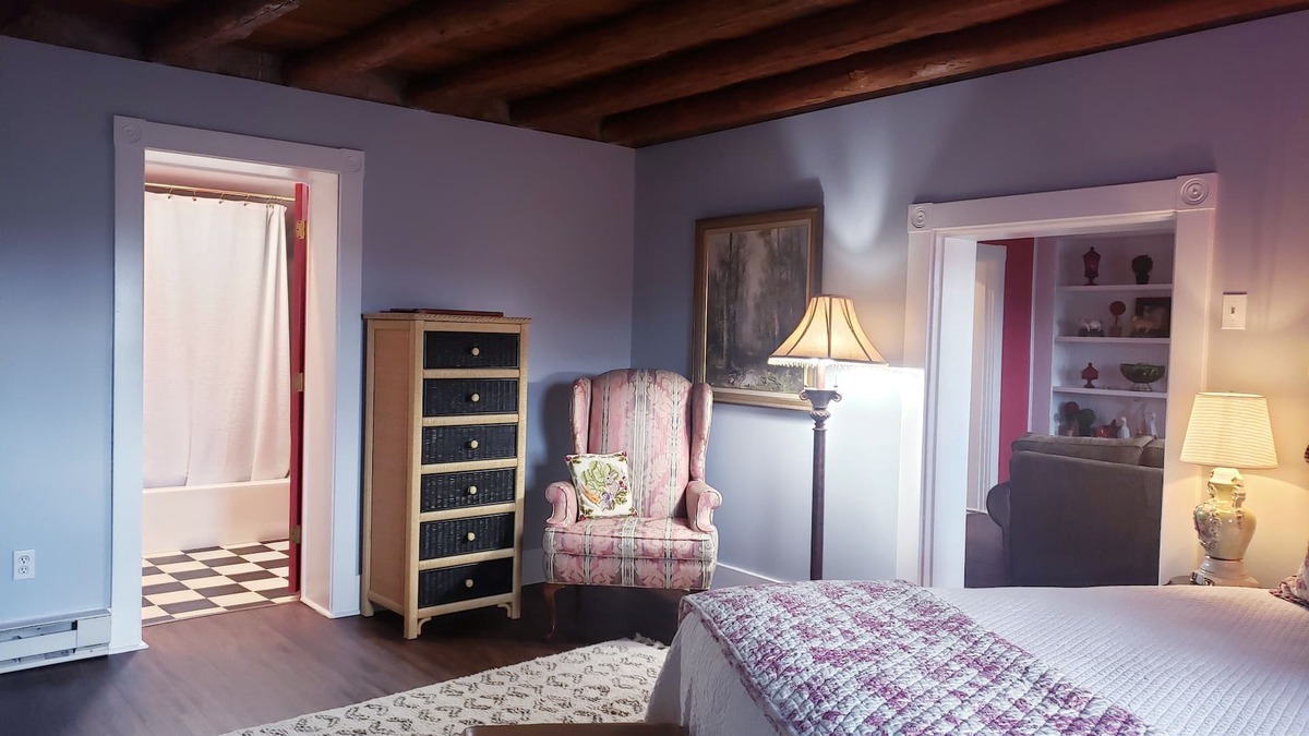 Conover Other | The Red Pump Inn~Est. 1812, One Bedroom Farmhouse