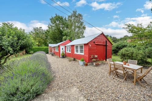 Hawstead House | The Red Shed Entire home for 2 Private garden and parking 2 miles from Bury St Edmunds