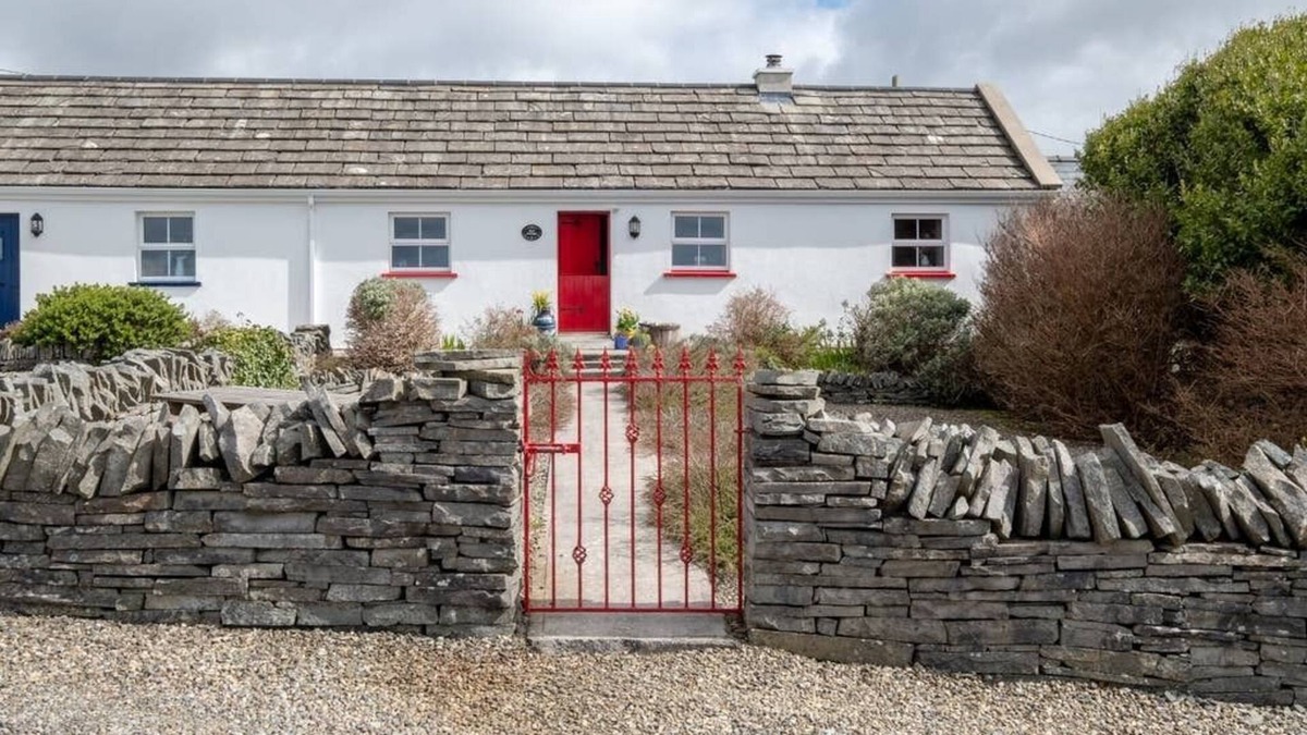 Doolin Cottage | The Red Stonecutters Cottage
