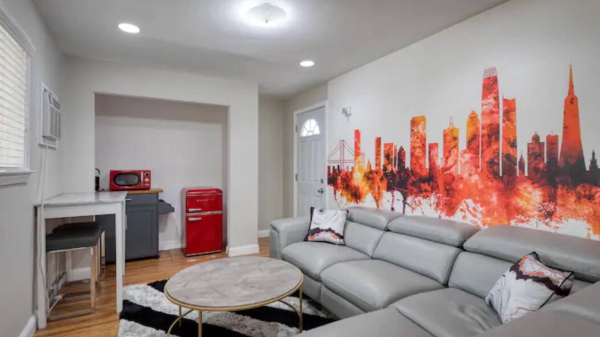 Alum Rock Apartment | The Red Urbanhoop★Urban Sanctuary for Solo/Couples