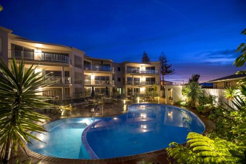 Mount Maunganui Apartment | The Reef Beachfront Apartments
