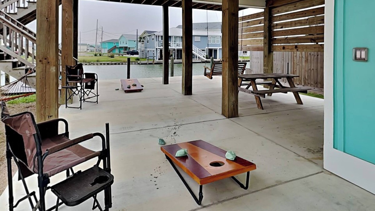 Rockport House | The Reel Getaway | Waterfront Home, Private Fishing Dock, Covered Patio + Swing!
