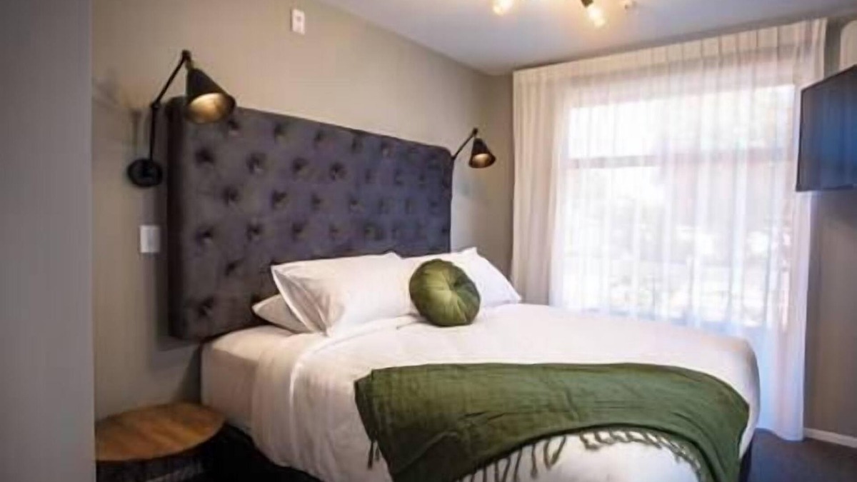 Fitzroy Apartment | The Residence Apartment Nine