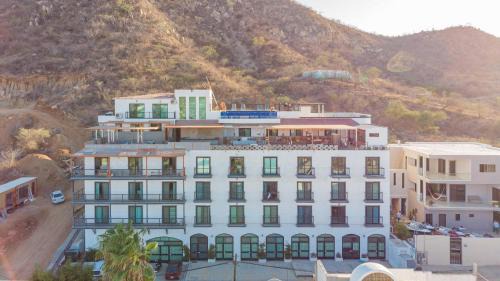 Downtown Cabo San Lucas Hotel | The Residences by Morgan