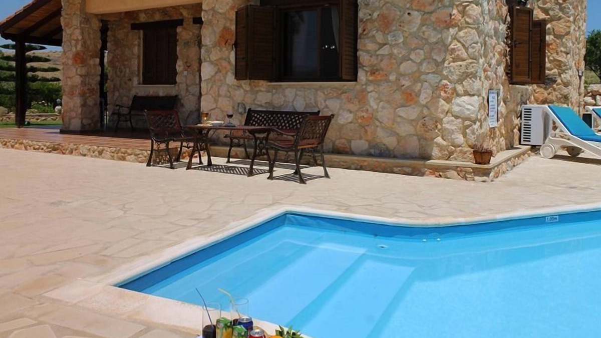 Pano Arodhes Villa | 'The Retreat' - Secluded Stone Built Villa - Sleeps 8