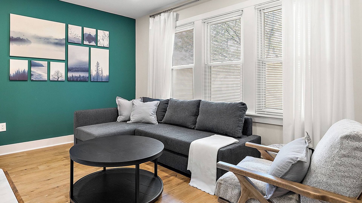 Detroit Apartment | The Retreat At The Park-2BDR. Upper Unite