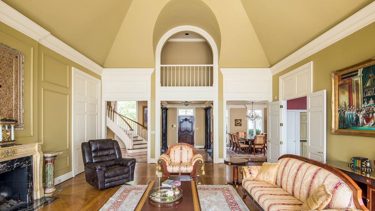 Florence House | The Retreat with Wilson Dam view & Water Aces