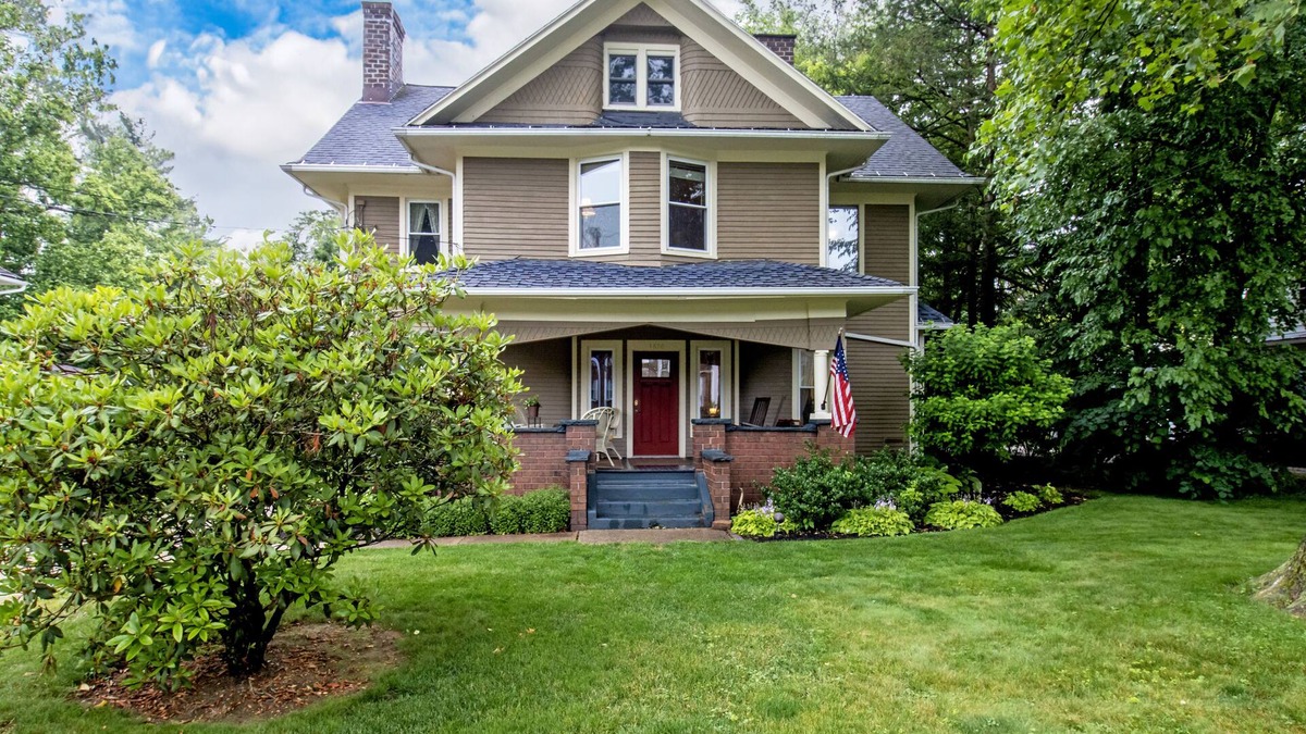 Wooster House | The Reunion and Getaway House! Lovely home where everyone gets their own space!