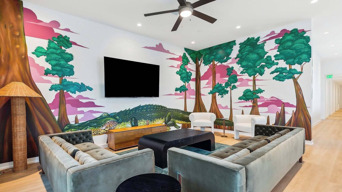 Faubourg Lafayette Apartment | The Revelry| Bayou Escape | 9 bd 5 ba w/Pool near FQ
