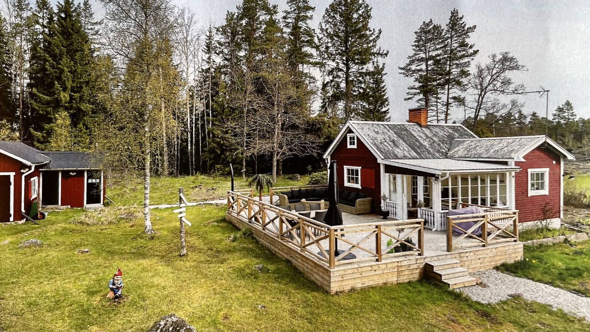 Herrang Cottage | The Rhythm & Pines Summer House