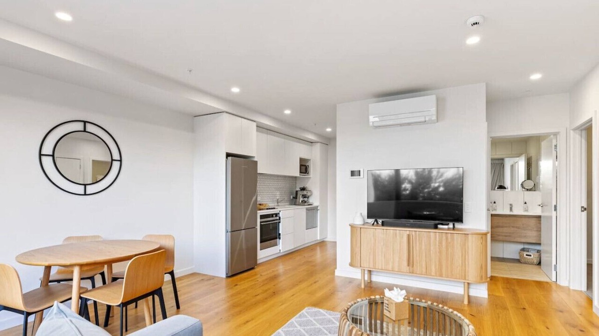 Mission Bay Apartment | The Ridge Apartment near Beaches with Parking