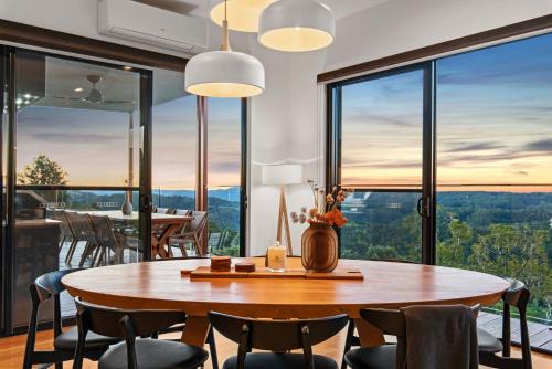 Booroobin Ski Chalet | The Ridge at Maleny 3 Bedroom Deluxe Residence