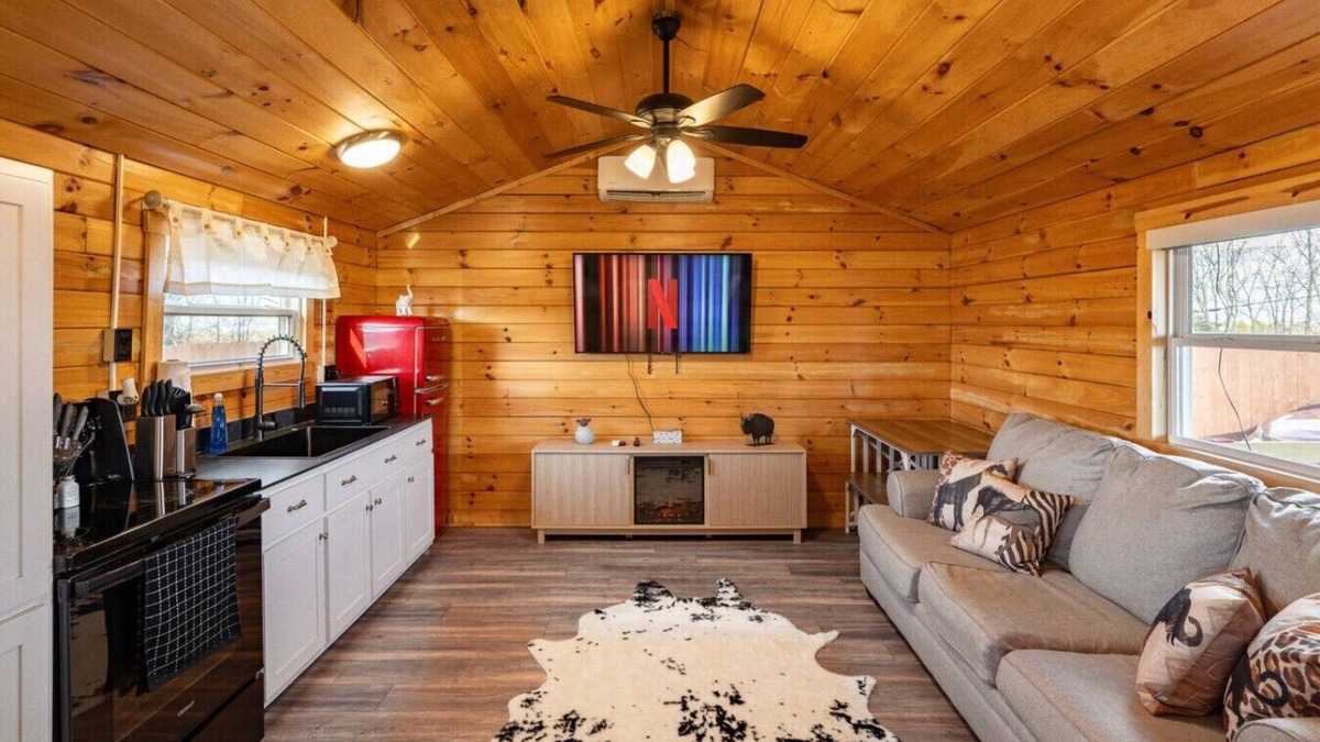 Rutland Cabin | The Ridge Cabin! 15-minutes from the ARK