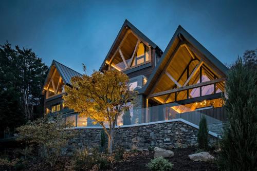 Windermere House | The Ridge