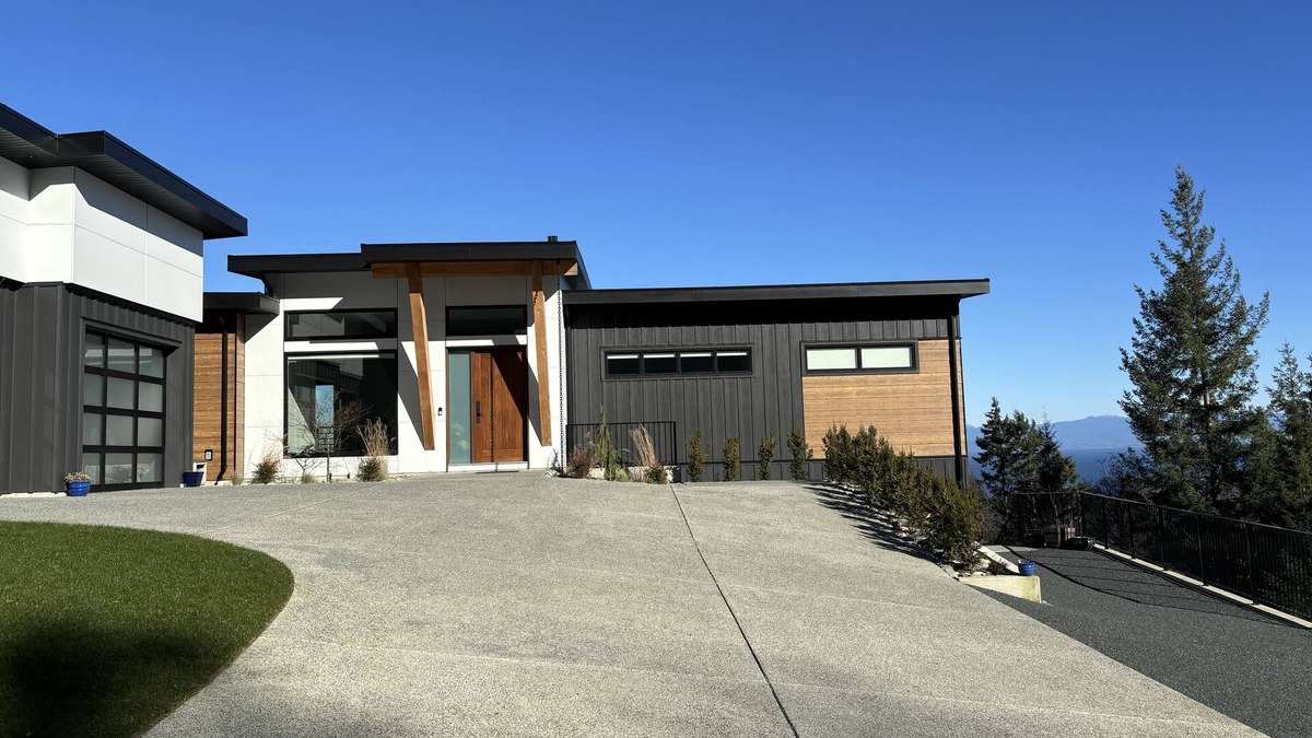 Regional District of Nanaimo Apartment | The Ridge Suite-Vancouver Island