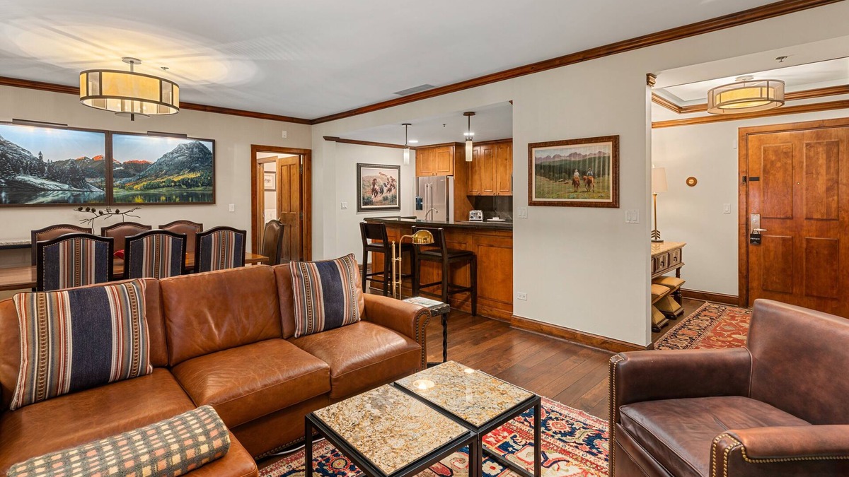 Aspen Condo | The Ritz-Carlton | 2 BR Residence 8409, Mountain/Mall view, Ski-in/Ski-out in Aspen Highlands