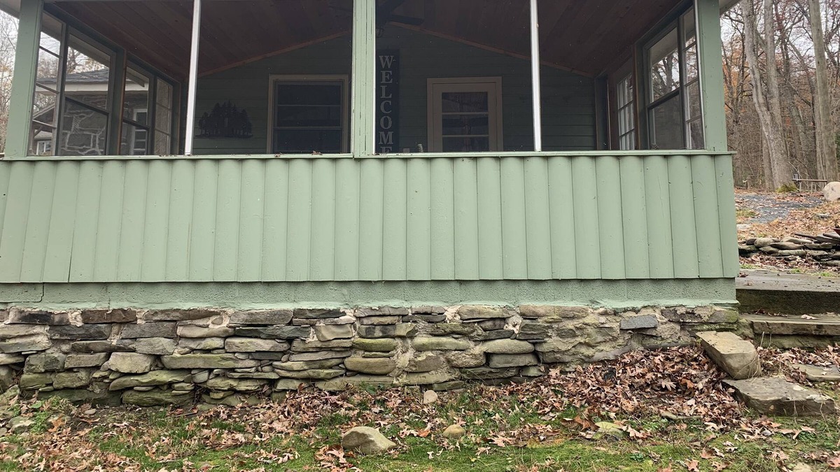 Millrift Cottage | The River Cottage Newly renovated cottage that sits right on the Delaware River