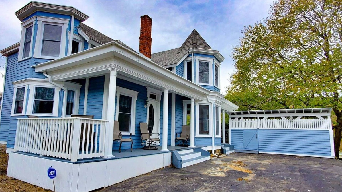 Ohiopyle House | The River House | 3BR,2.5BA,Hot Tub, IN the Heart of Ohiopyle!