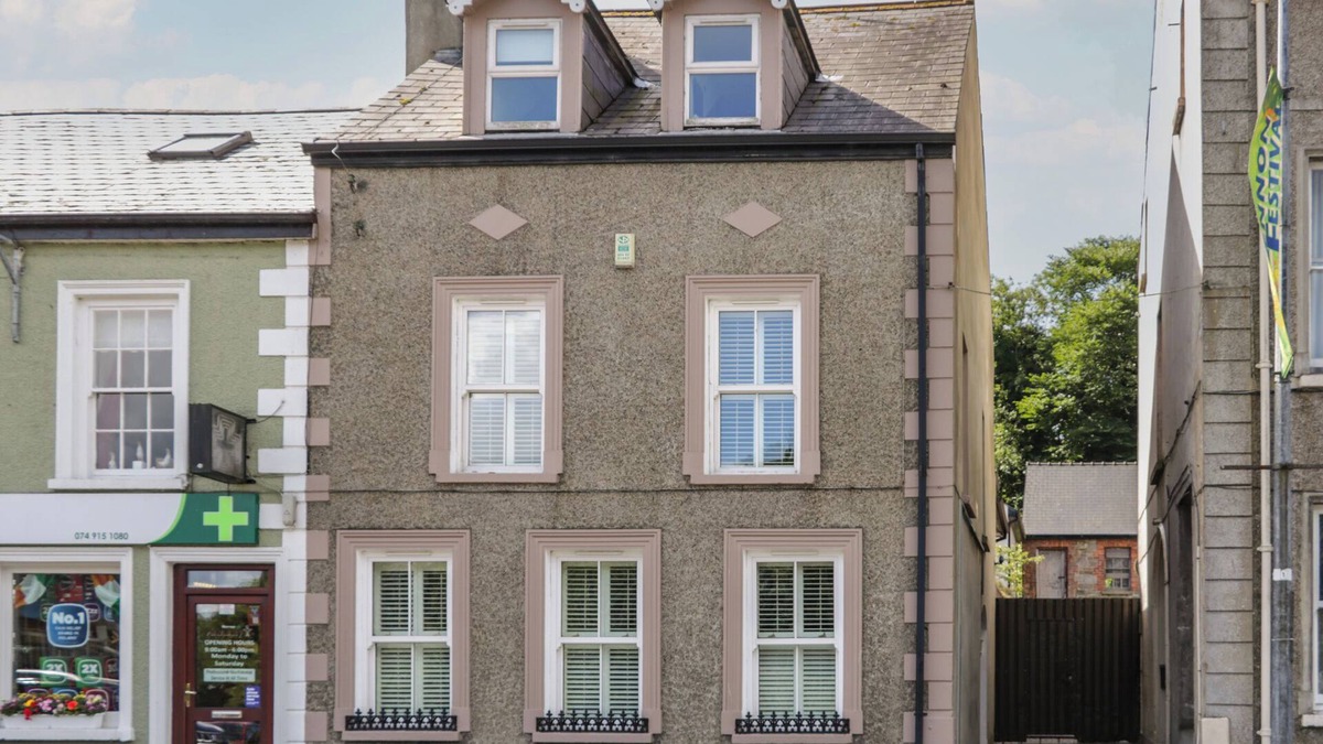 Ramelton Cottage | THE RIVER HOUSE, pet friendly in Ramelton, County Donegal