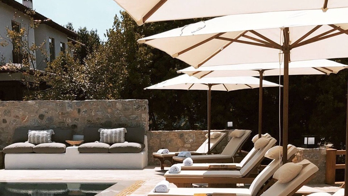 Ula Hotel | The River House