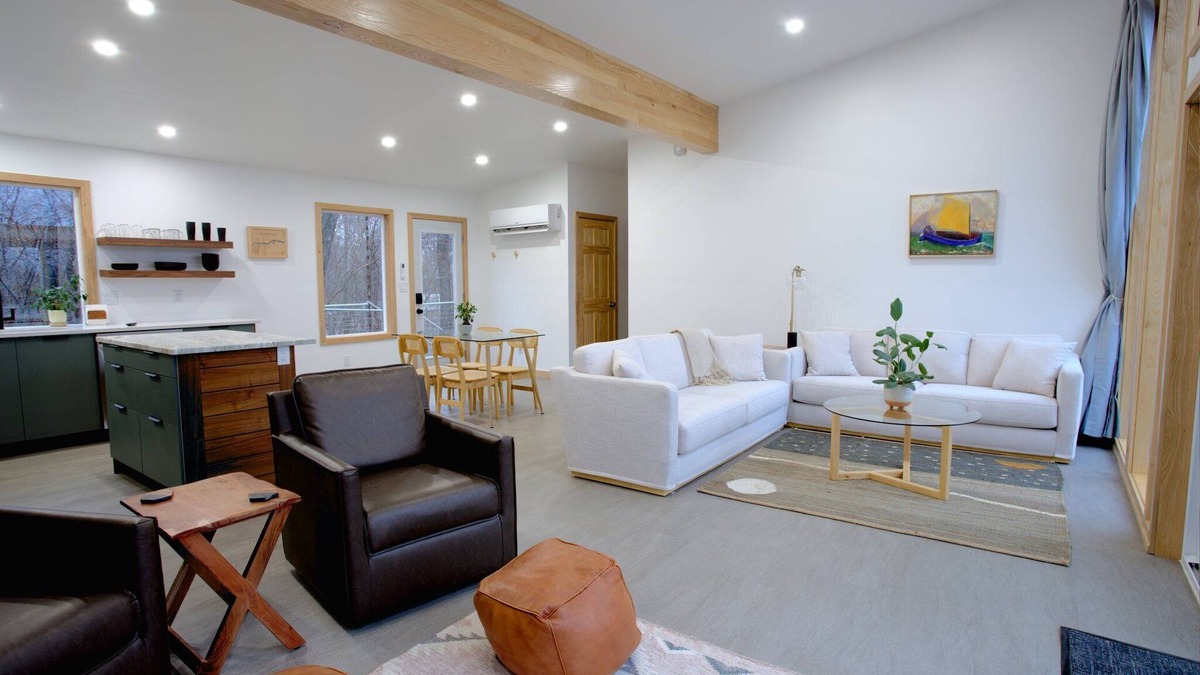 Jewell House | The River Retreat