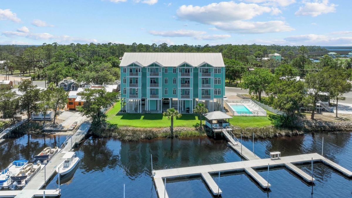 Steinhatchee Condo | The River Shack - Rivers Edge Condo 3D, Bldg 2 - Assigned Boat Slip & Pool!