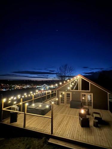 Bentonville House | The River View Cabin