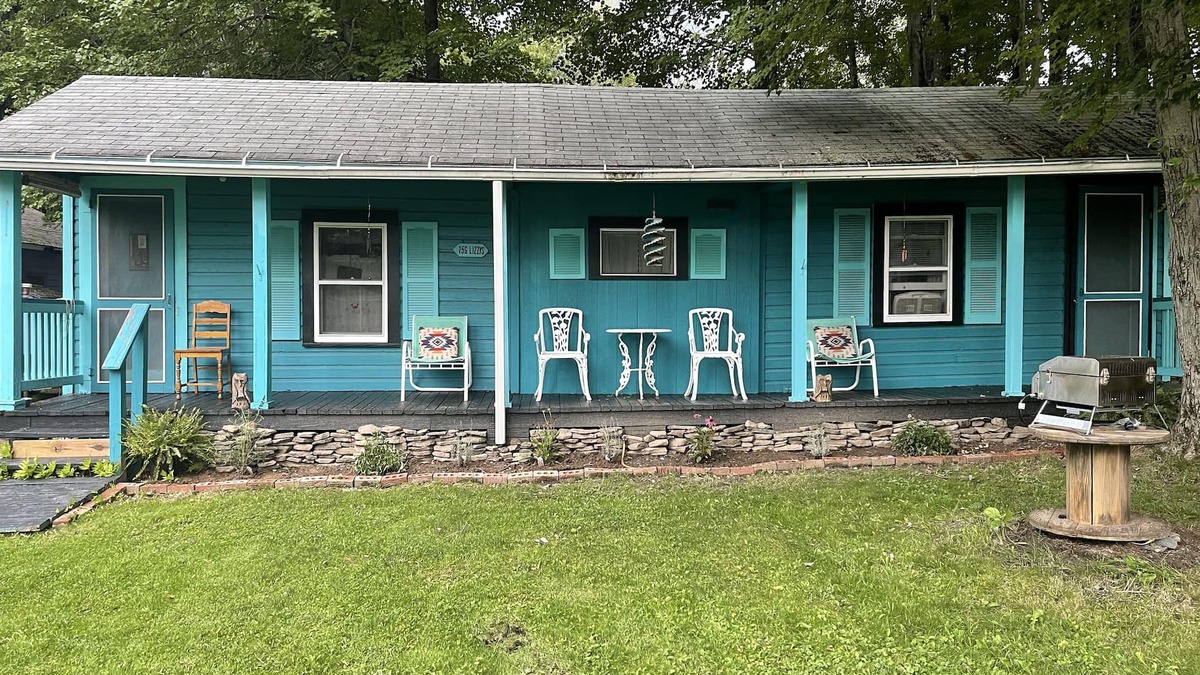 Aldenville House | The Robin's Nest at Elk Lake