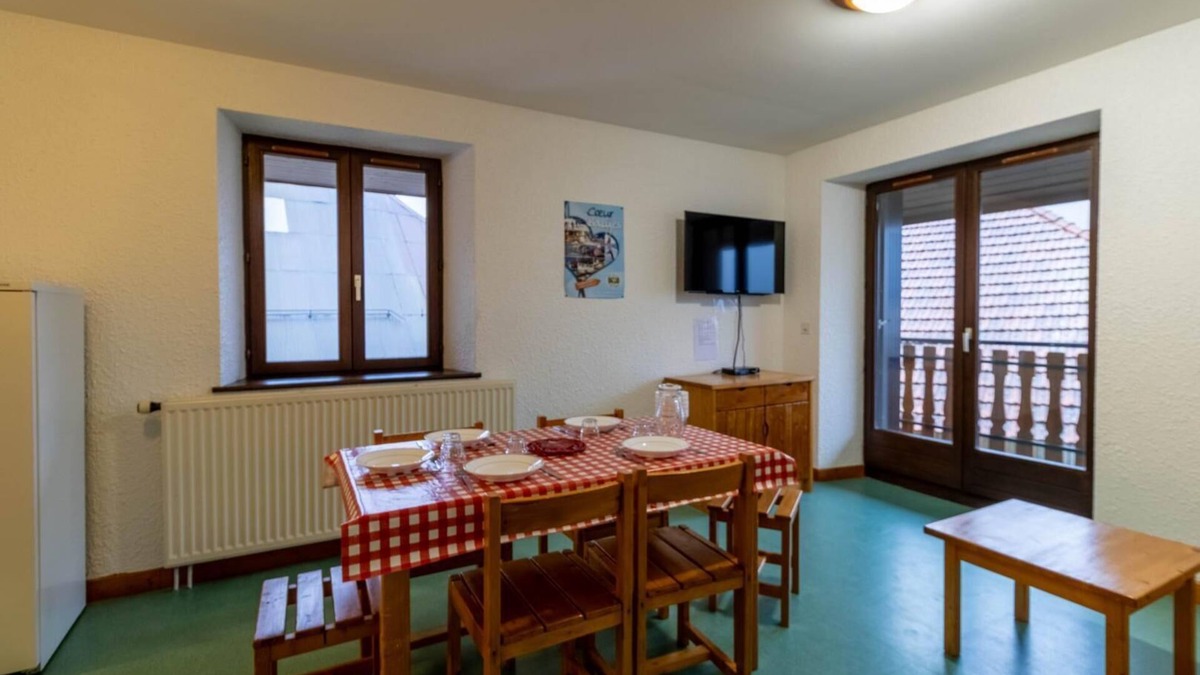 Aillon-le-Vieux House | THE ROCKS OF BADE