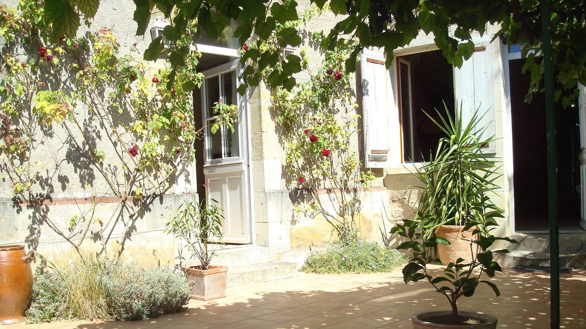 Vouvray House | The romantic bedroom in Vouvray. Capacity 4 people