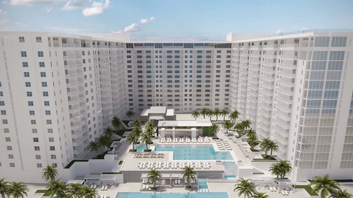 South Beach Condo | The Roney Palace Condo #1006 - Minimum rental period of 30 days