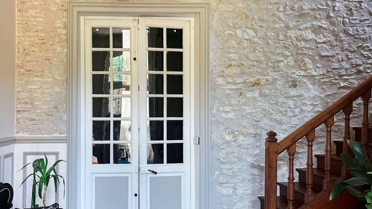 Arcomps House | The Rooms of Vilmorais - Red