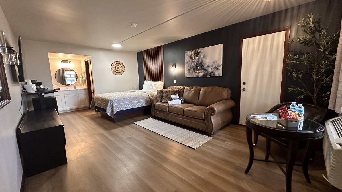 Coshocton Hotel | The Roscoe