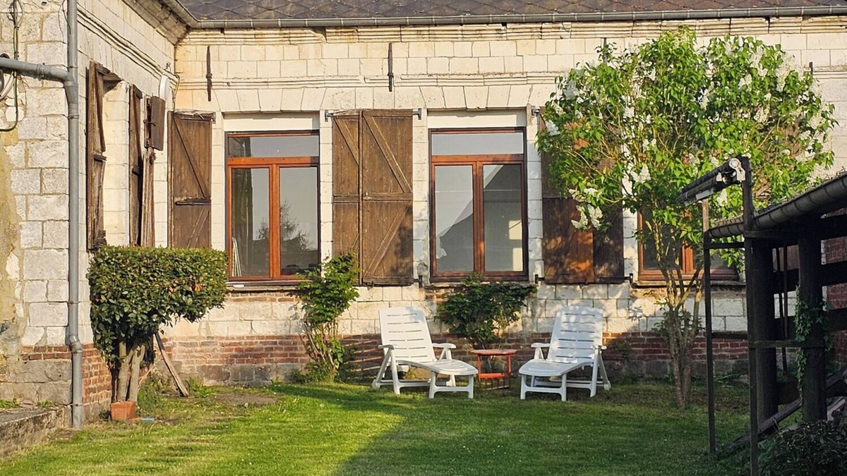 Mailly-Maillet House | The Roses of Remembrance, Les Roses du Souvenir