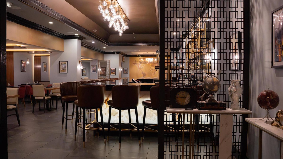 Roslyn Hotel | The Roslyn, Tapestry Collection by Hilton