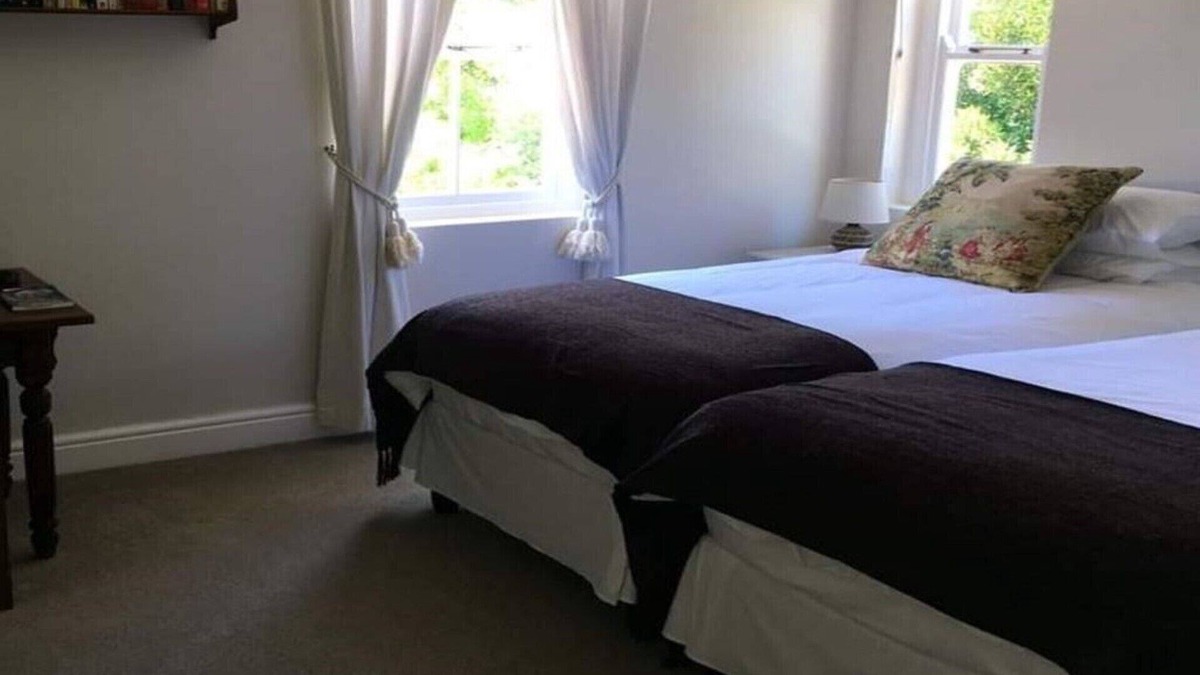 Maun House | The Royal M&G GuestHouse- Family Room with Bathroom
