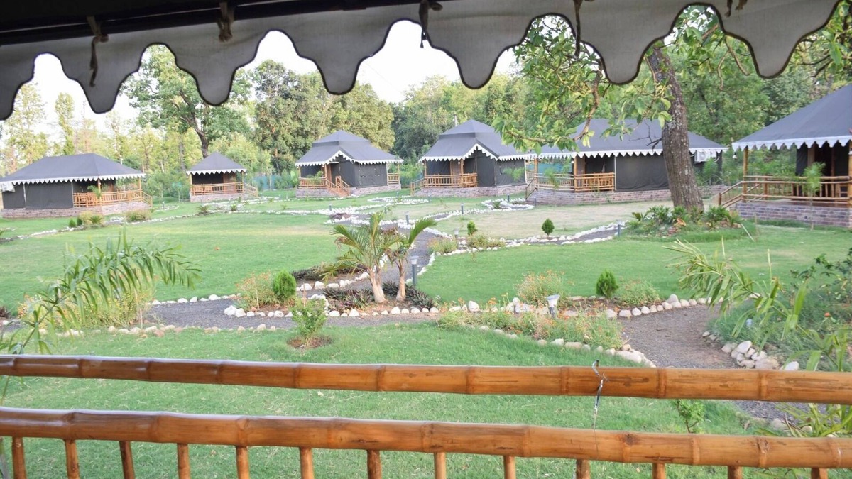 Pendra Road Resort | The Royal River Resort