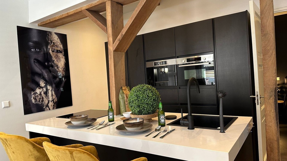 Otrobanda Condo | The Royal Suite