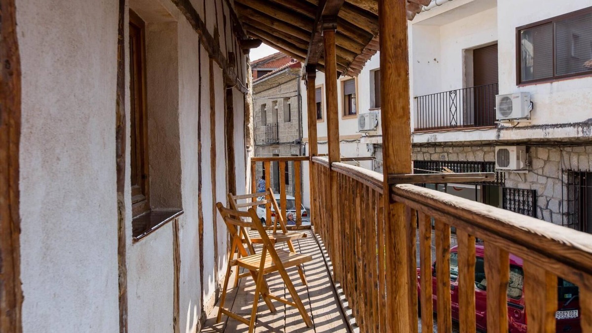 Piedralaves Apartment | The Rural Accommodation La Chova