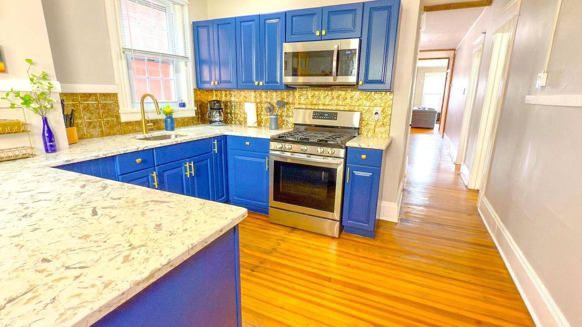 Albany Apartment | "The Rustic Home" - In the heart of Albany - 3 Bedroom - Sleeps 6
