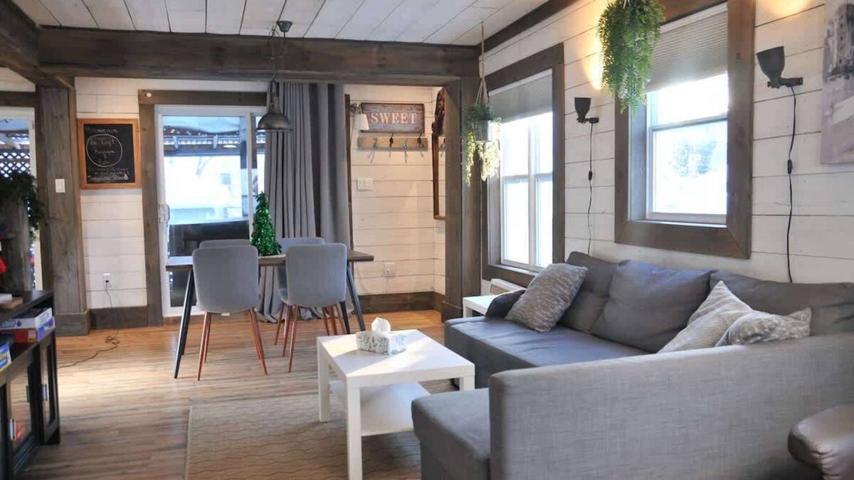 Rouyn-Noranda Apartment | The Rustic Loft & Spa